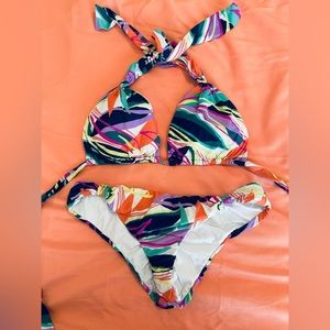 Rio del sol swimsuit size XL top, Medium bottom. Worn once. New condition.